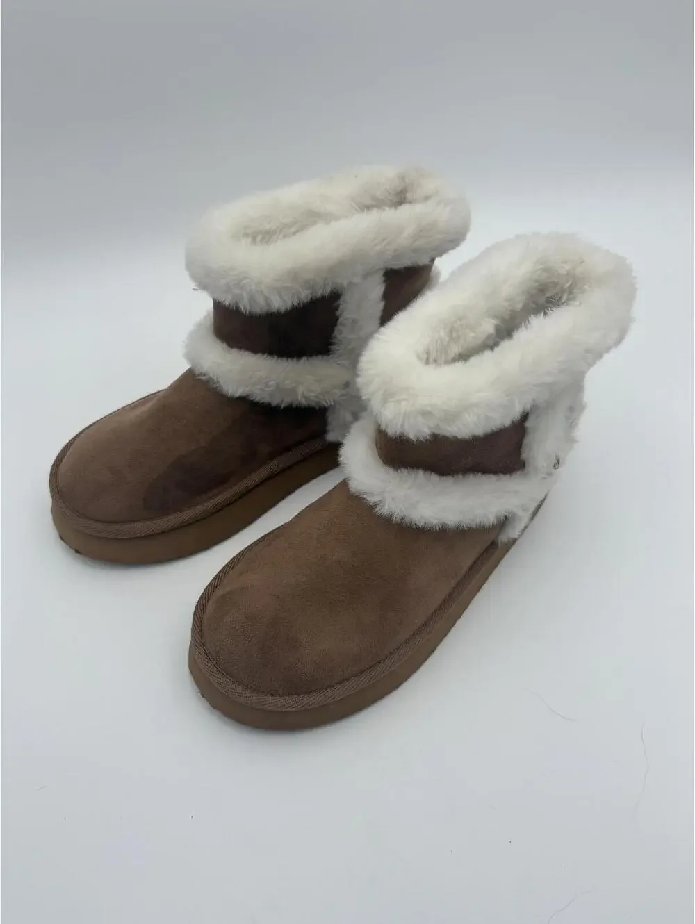 Juicy Couture Brown Suede Women's Size 6 Brown Faux Fur Trim Winter Boots - Picture 5 of 9